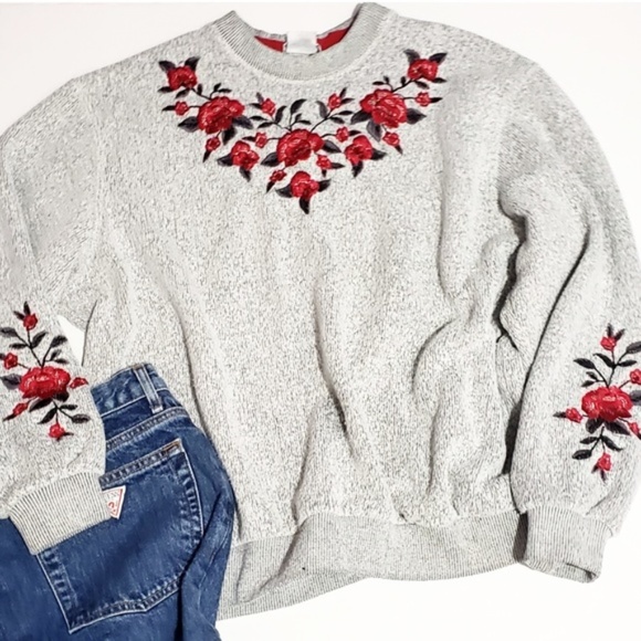 Vintage Sweaters - 50% off vintage embroidered rose crew neck